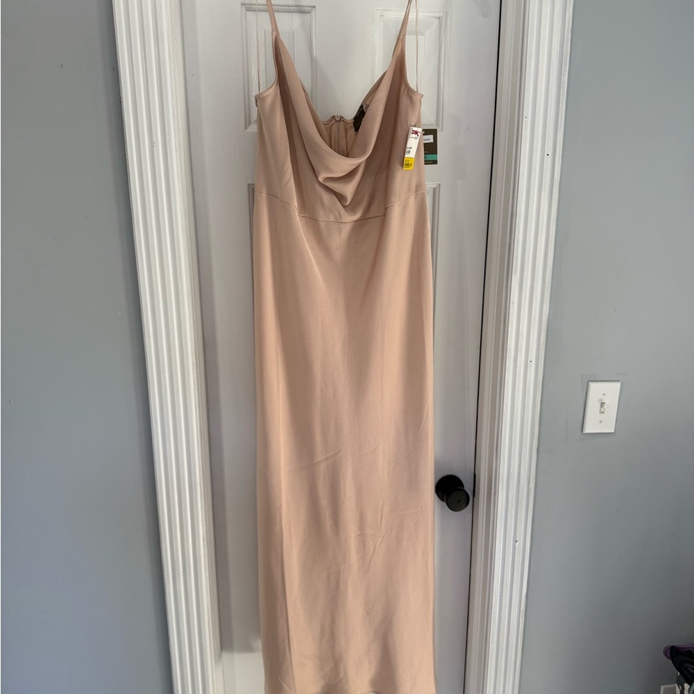 NWT Taylor Maxi Dress Size 16